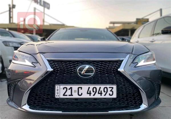 Lexus for sale in Iraq